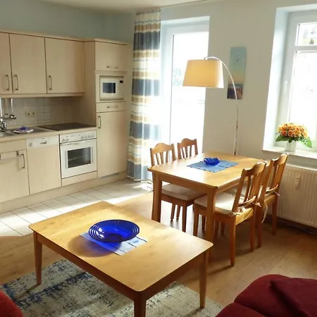 Strandmuschel Sabrina * Goehren (Ruegen)